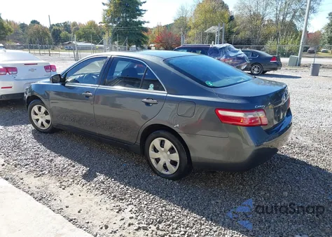 2009 Toyota Camry Le z USA, uszkodzony, nr VIN 4T1BE46K19U900871